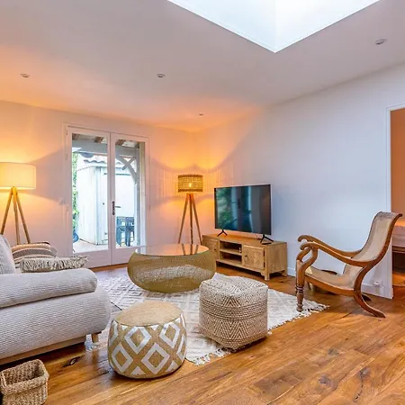 La Maison Des Huitres بيت للعطل